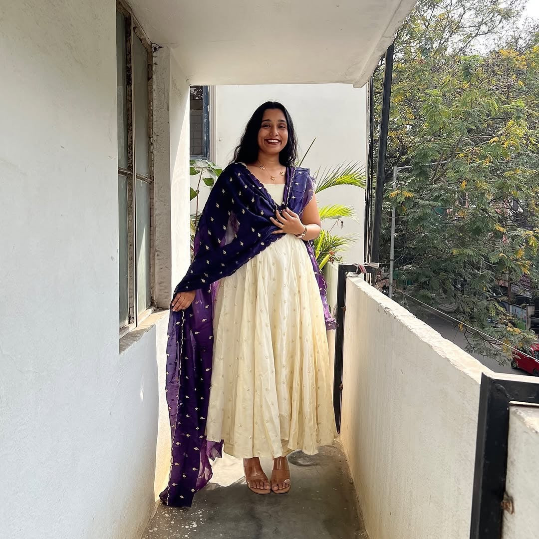 Cream Anarkali Dress with Navy Blue Dupatta – Elegant Women’s Ethnic Wear
